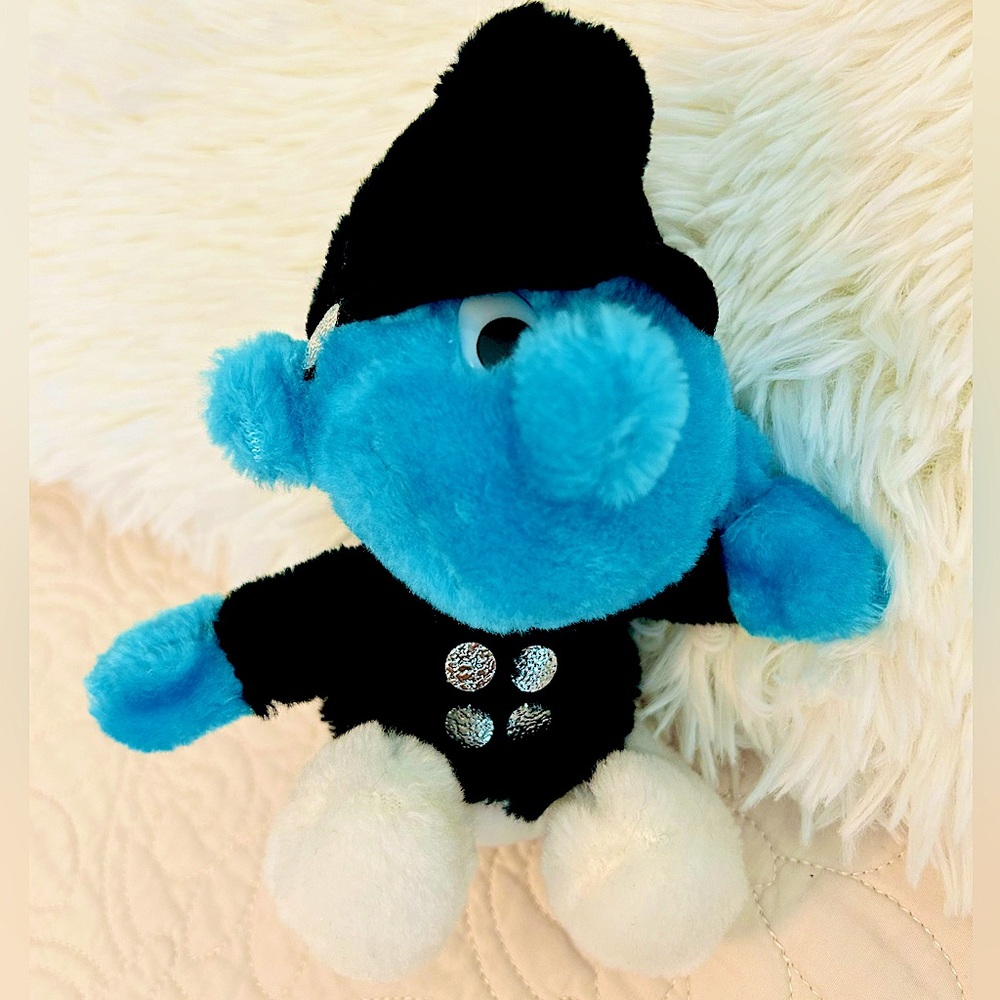 Vintage 1983 Police Smurf Plush! Retro 80’s Smurf plush toy vintage peyo